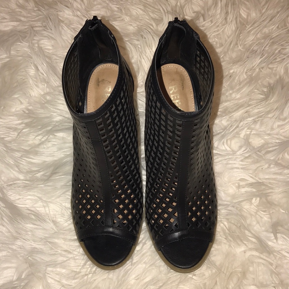 Cage ankle booties